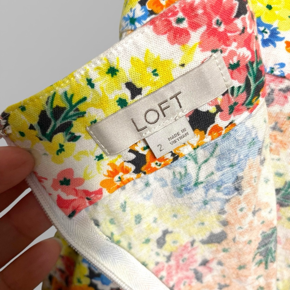 LOFT Hydrangea ruffle wrap Multicolor Floral Mini… - image 4